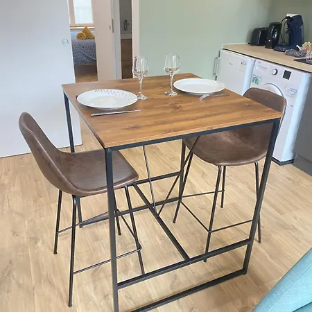 Joli F2 Plein Centre