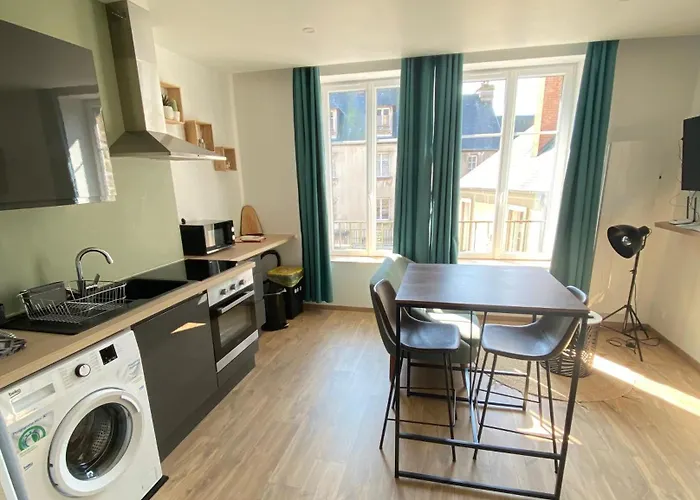 Joli F2 Plein Centre *